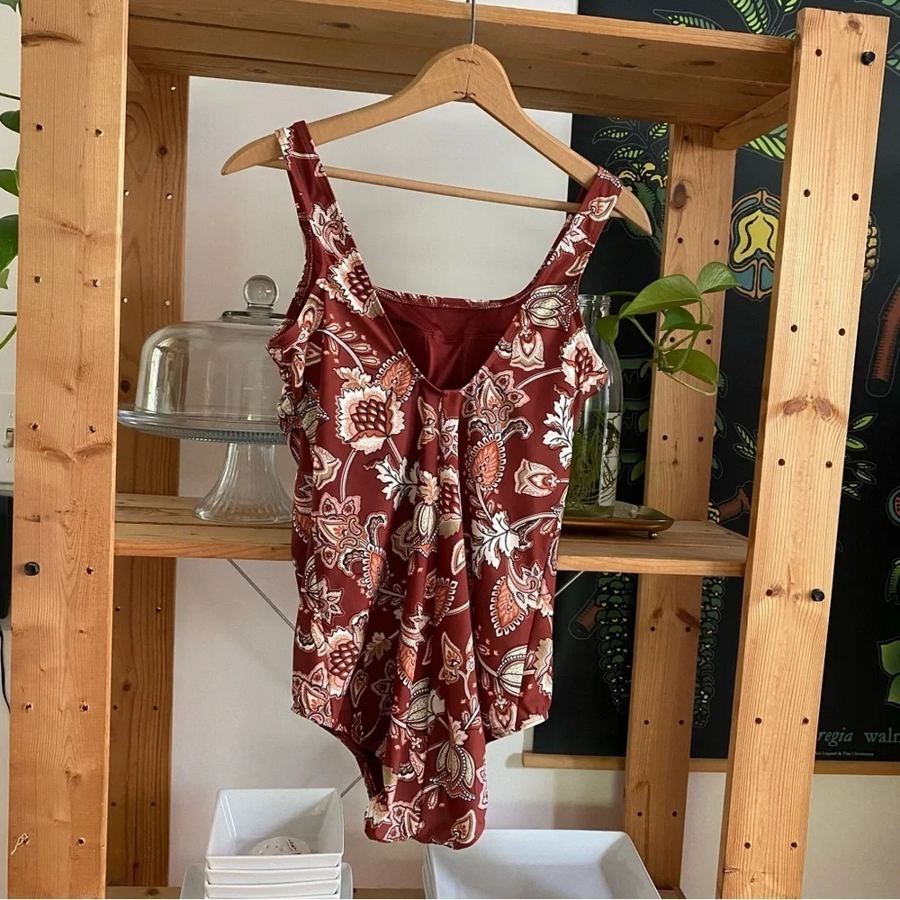 Lands’ End Brown Paisley Floral Print One Piece Swimsuit 10
